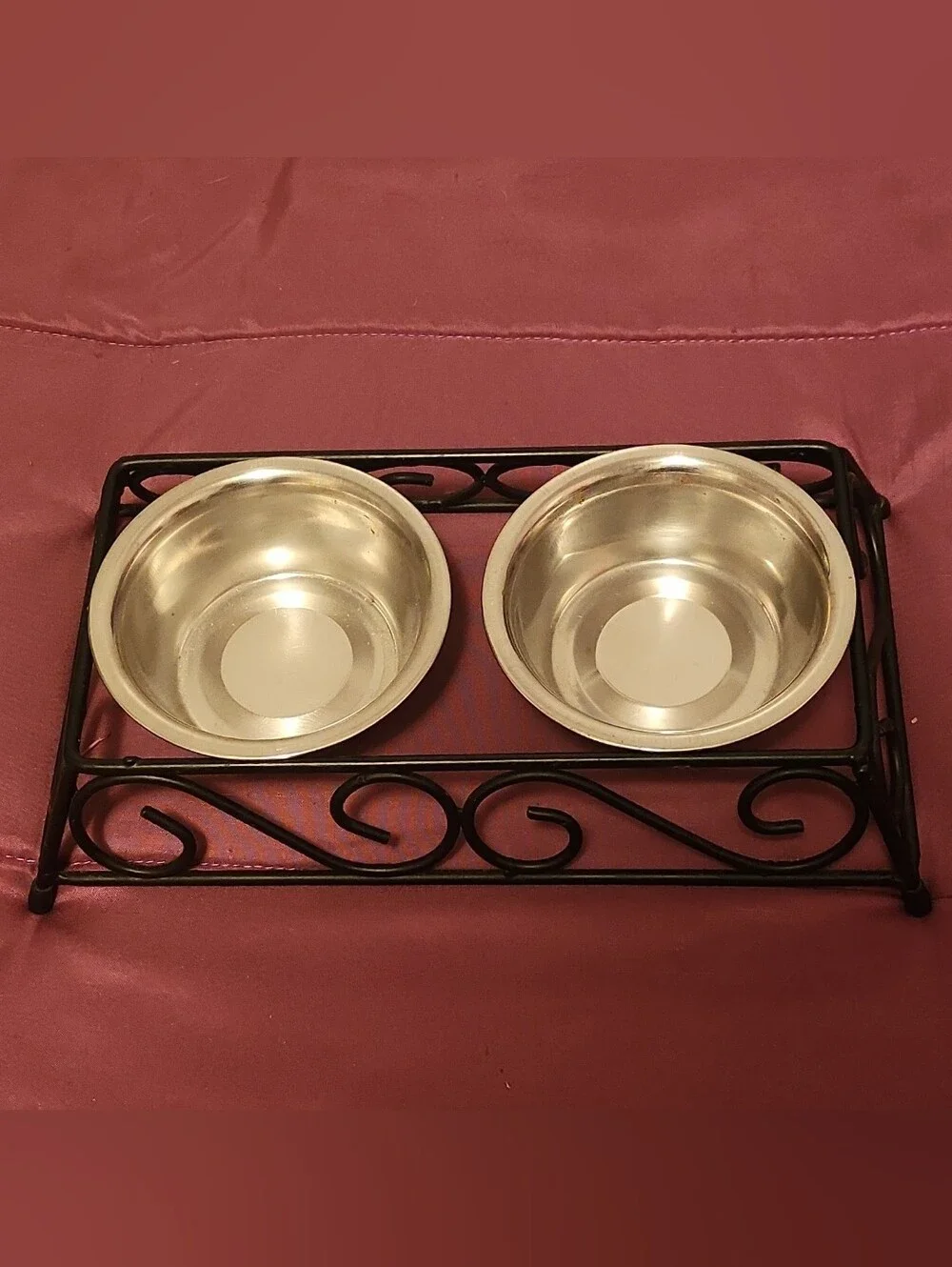 Double Stainless Steel Pet Bowls in Black Wrought Iron Stand